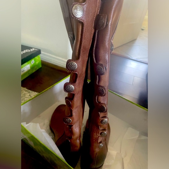 Sam Edelman brown boots - Picture 1 of 4